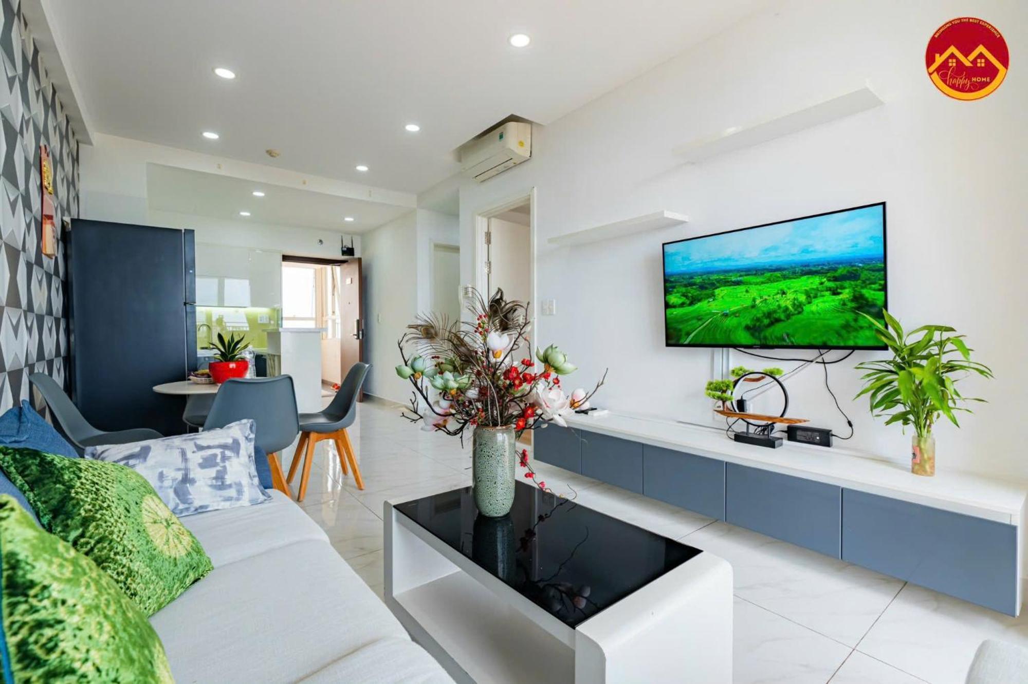 Luxury In Tan Binh District,near Airport *